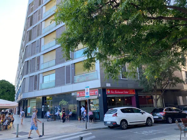 Piso en calle Modern, 72