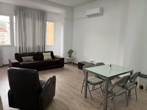 Estudio en calle de Sant Vicent Màrtir, 106