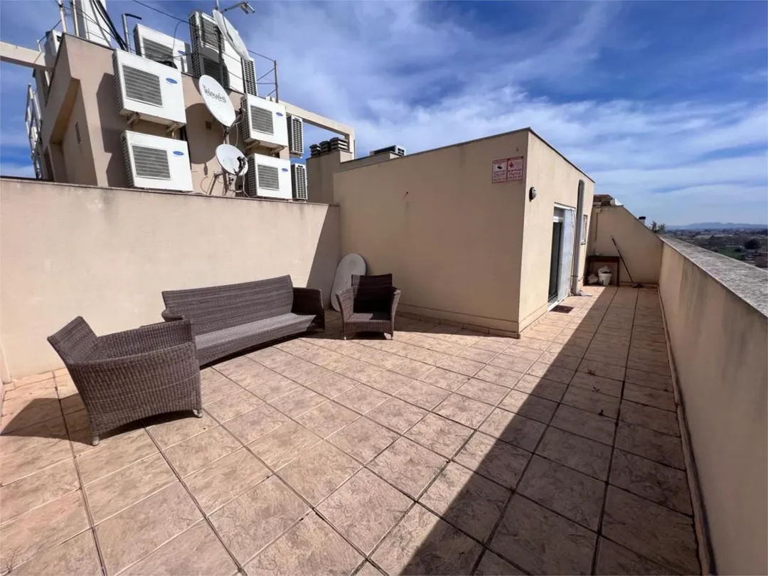 Piso en  Avenida Don Juan de Borbon 98 - Foto 6