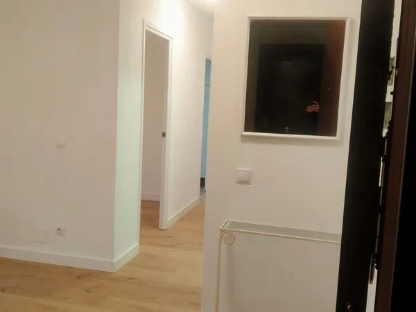 Piso en calle de Almadieros del Roncal, 5