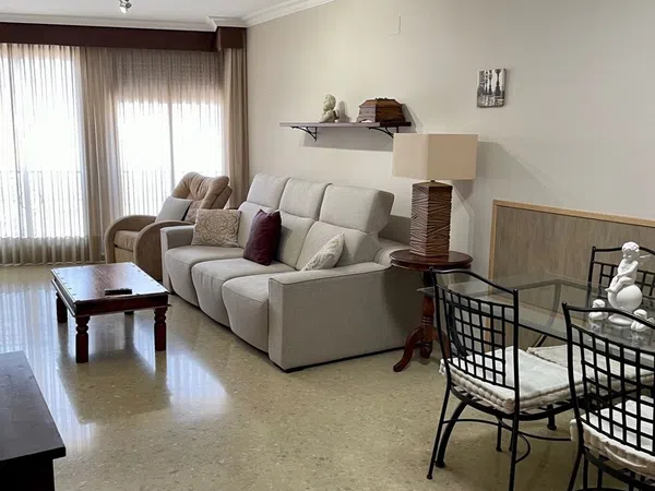 Piso en Ronda de la Magdalena, 96, Zona Plaza Illes Columbretes - Foto 2