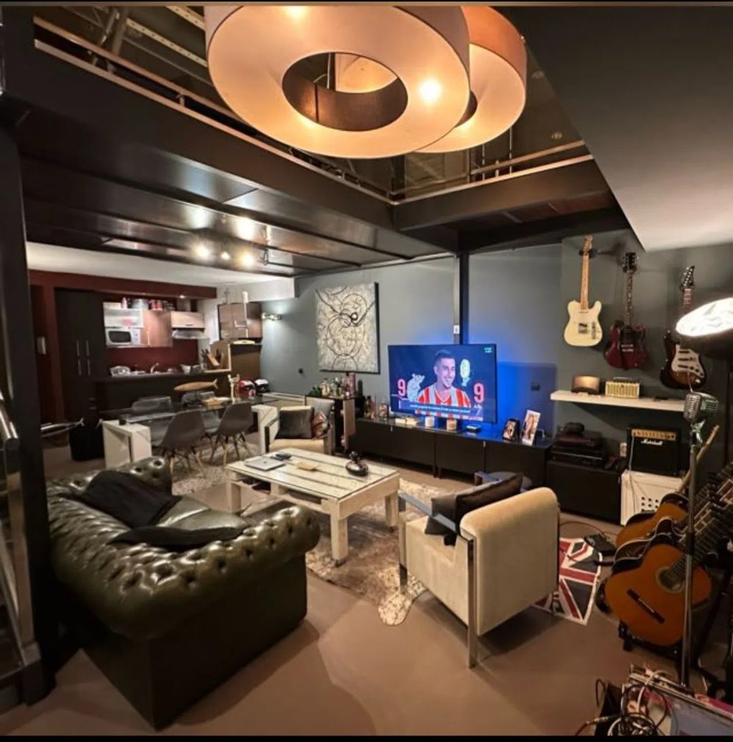 Estudio en calle de Cronos, 24 - Foto 1