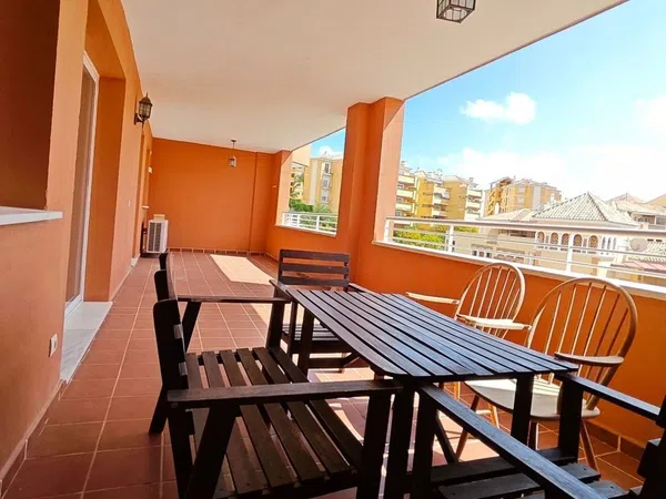 Piso en calle Granate, 2