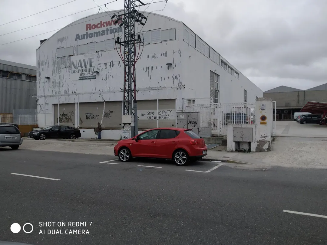 Local comercial en  Calle de Ramón y Cajal 20 - Foto 2