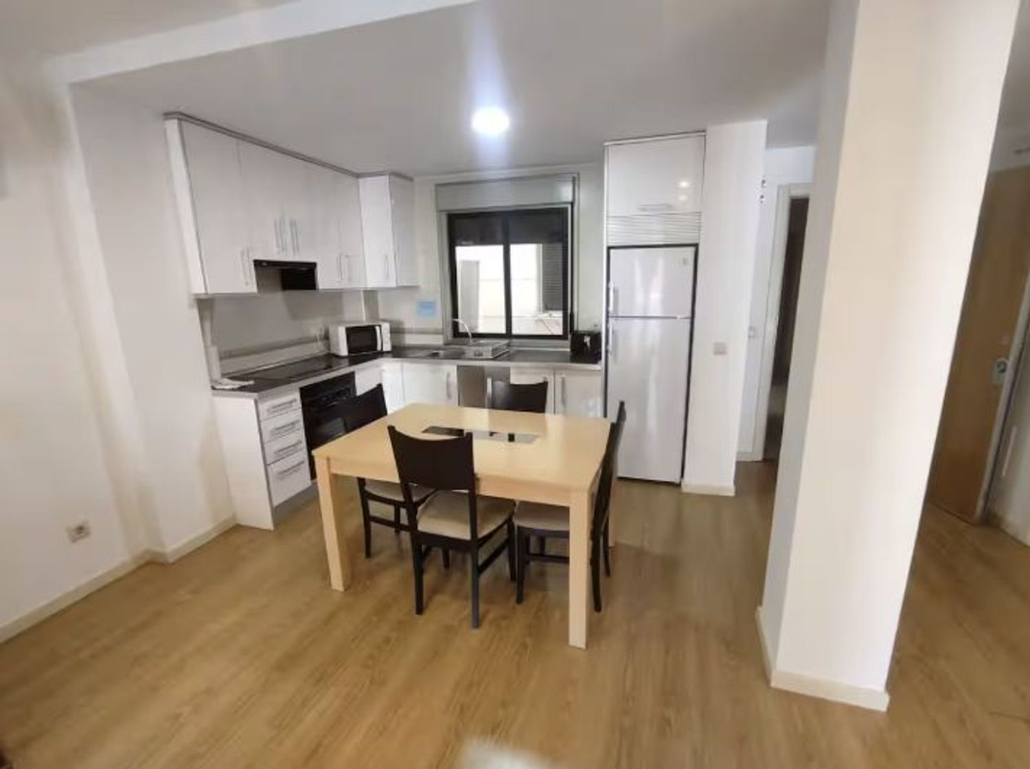 Piso en calle Juan de Borgoña, 5