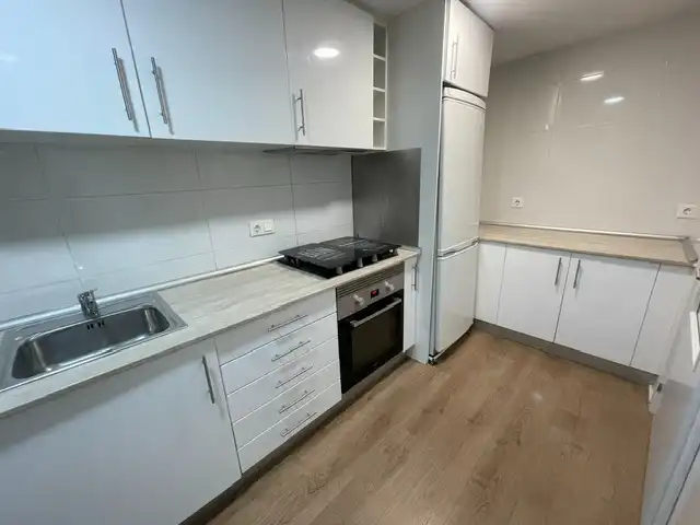 Piso en  Carrer Arquitecto Morell - Foto 8