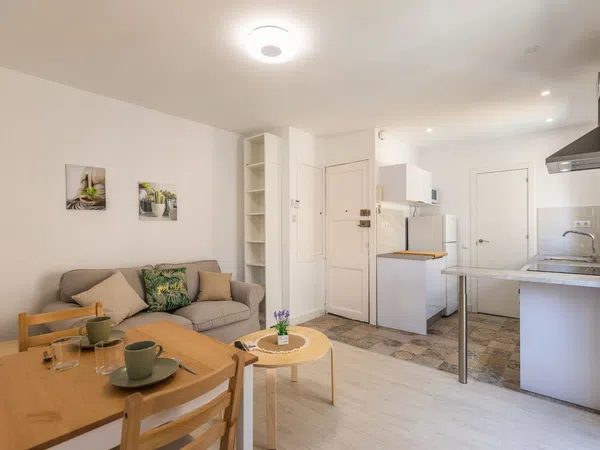 Piso en calle de l'Atlàntida, 8