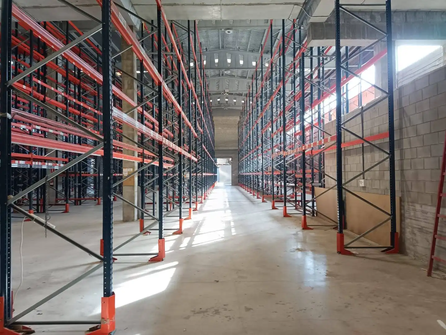 Nave Industrial en L'Hospitalet de Llobregat - Foto 4