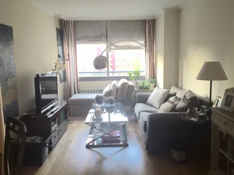 Piso en calle rafael bergamín, 5