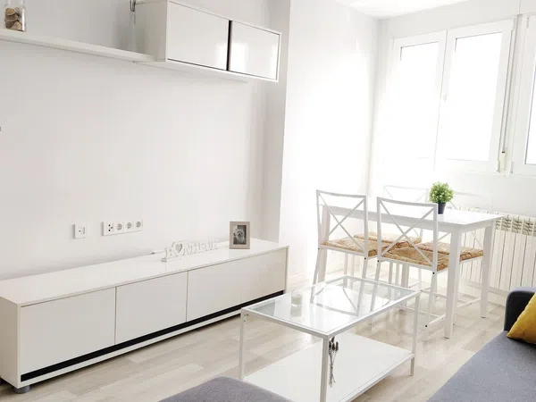 Piso en calle del Poeta Blas de Otero, 71