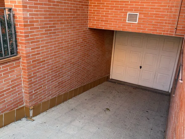Chalet adosado en Calle Valle de Cardos, Valdezarza - Foto 42
