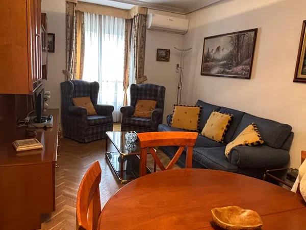 Piso en calle Aliseda, 39