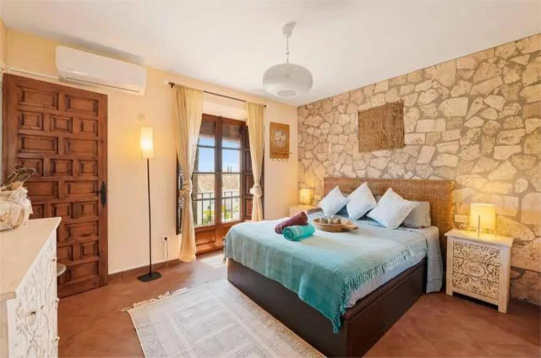 Casa adosada en Aloha - Foto 4