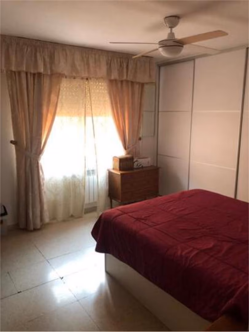 Piso en Cardenal Parrado - Foto 3