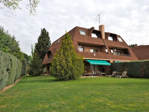 Chalet pareado en calle Monte Alto, 22