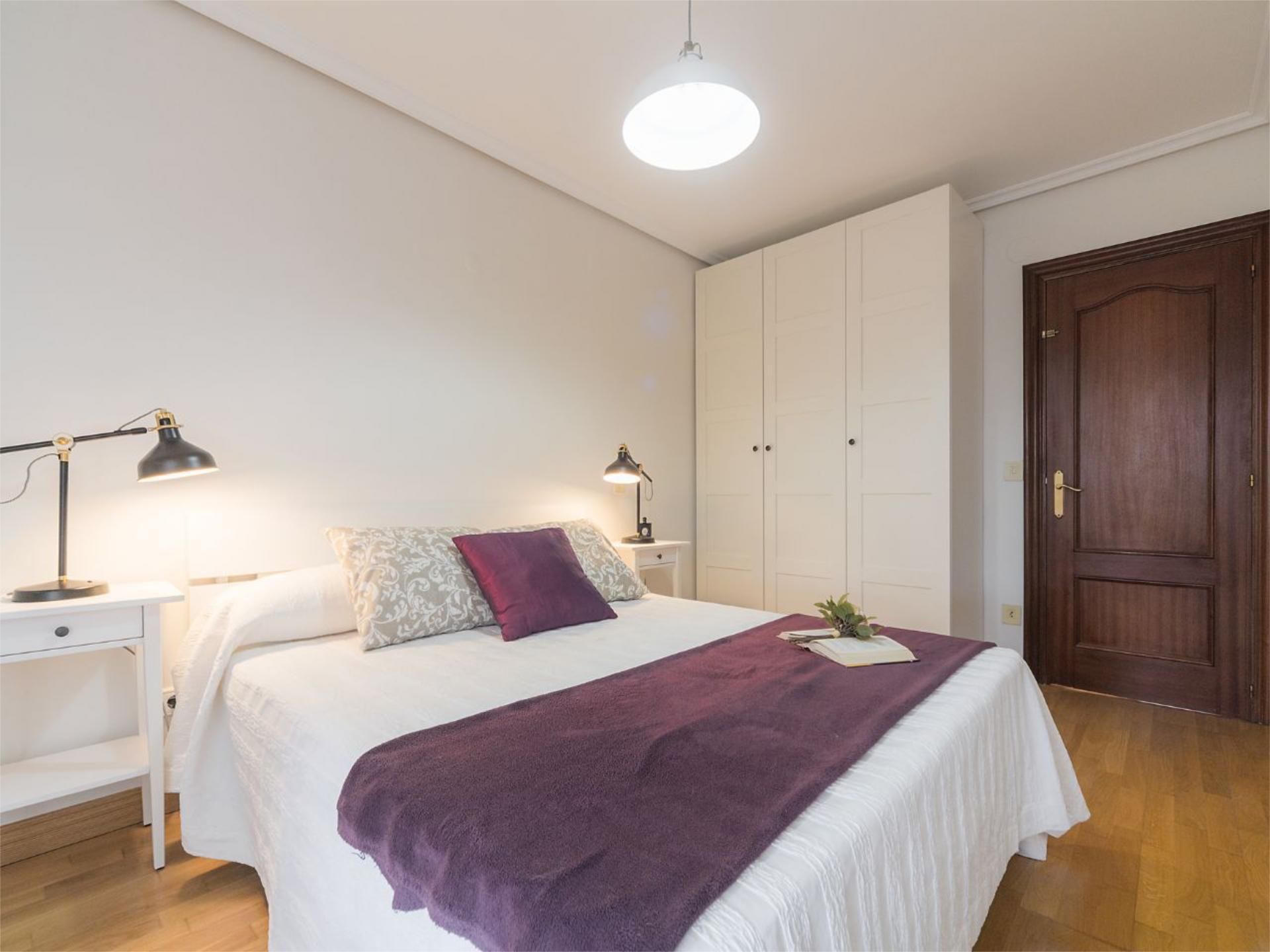 Piso en  Calle de Irunlarrea 50 - Foto 2