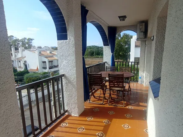 Piso en narcis monturiol, 38