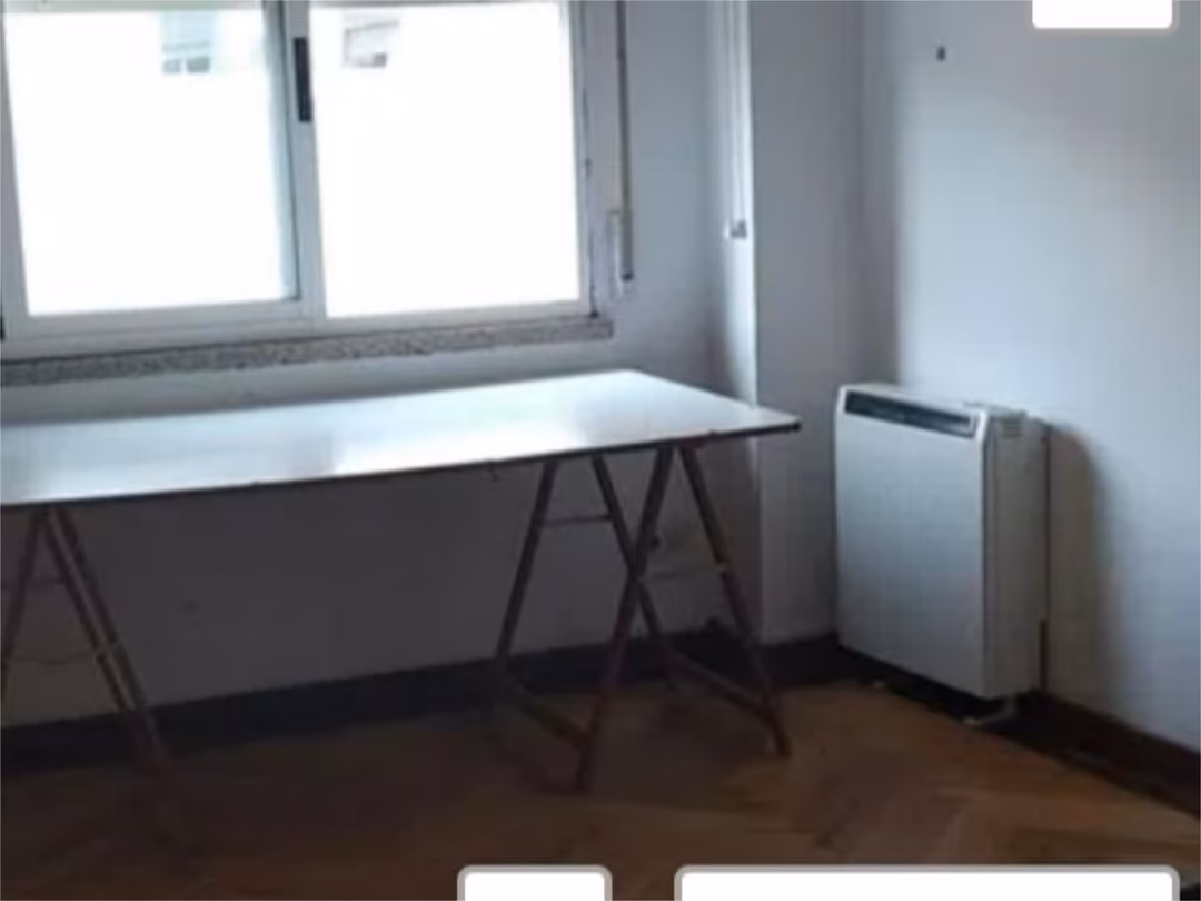 Piso en  Rúa de Frei Rosendo Salvado 8