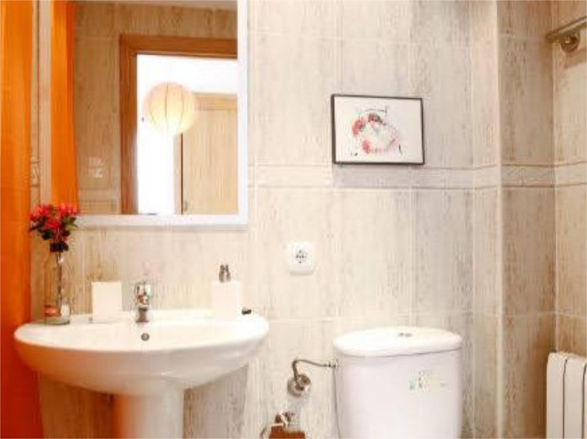 Piso en calle Carrer Miquel Santandreu 43A - Foto 3