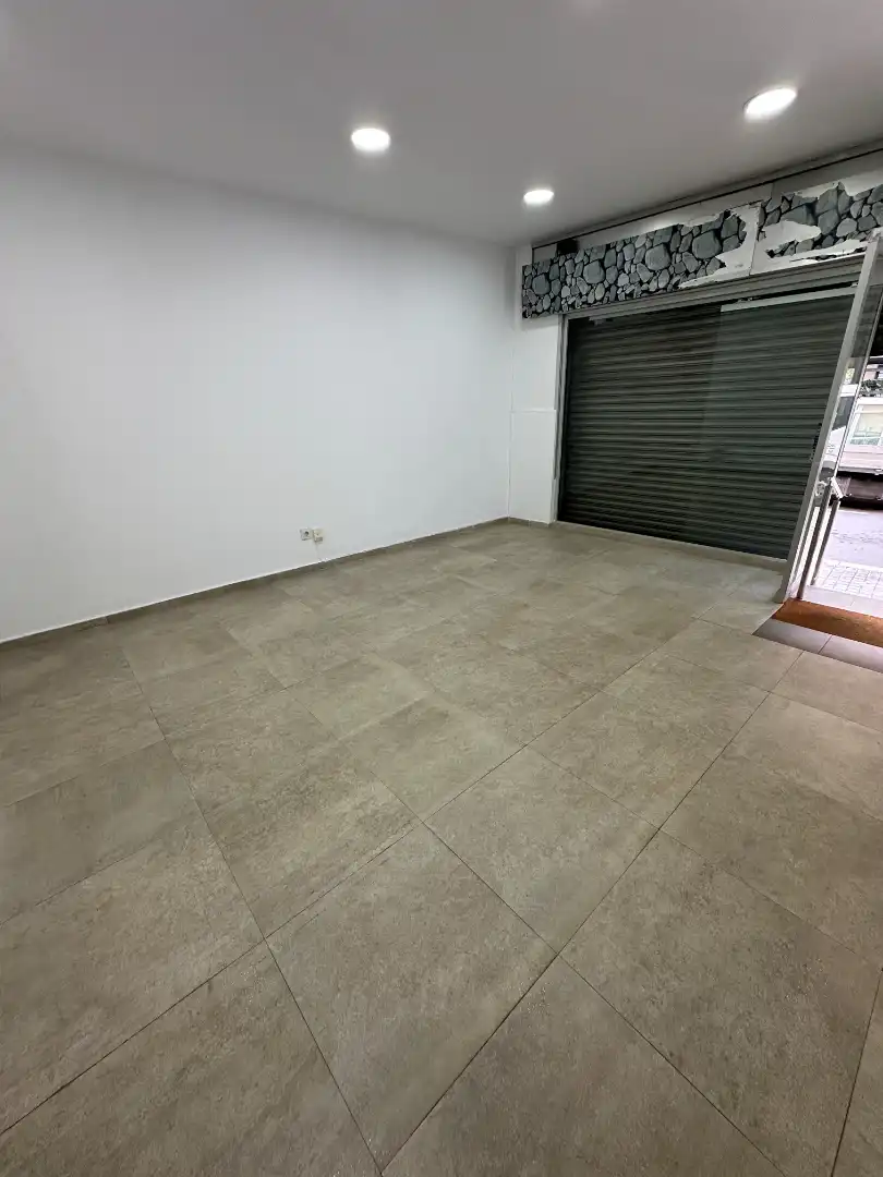 Local comercial en  Carrer de Saragossa 22 - Foto 4