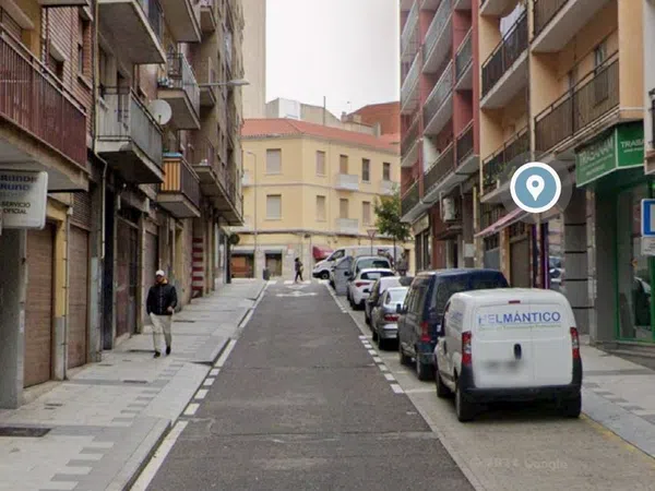 Piso en calle Galileo, 19
