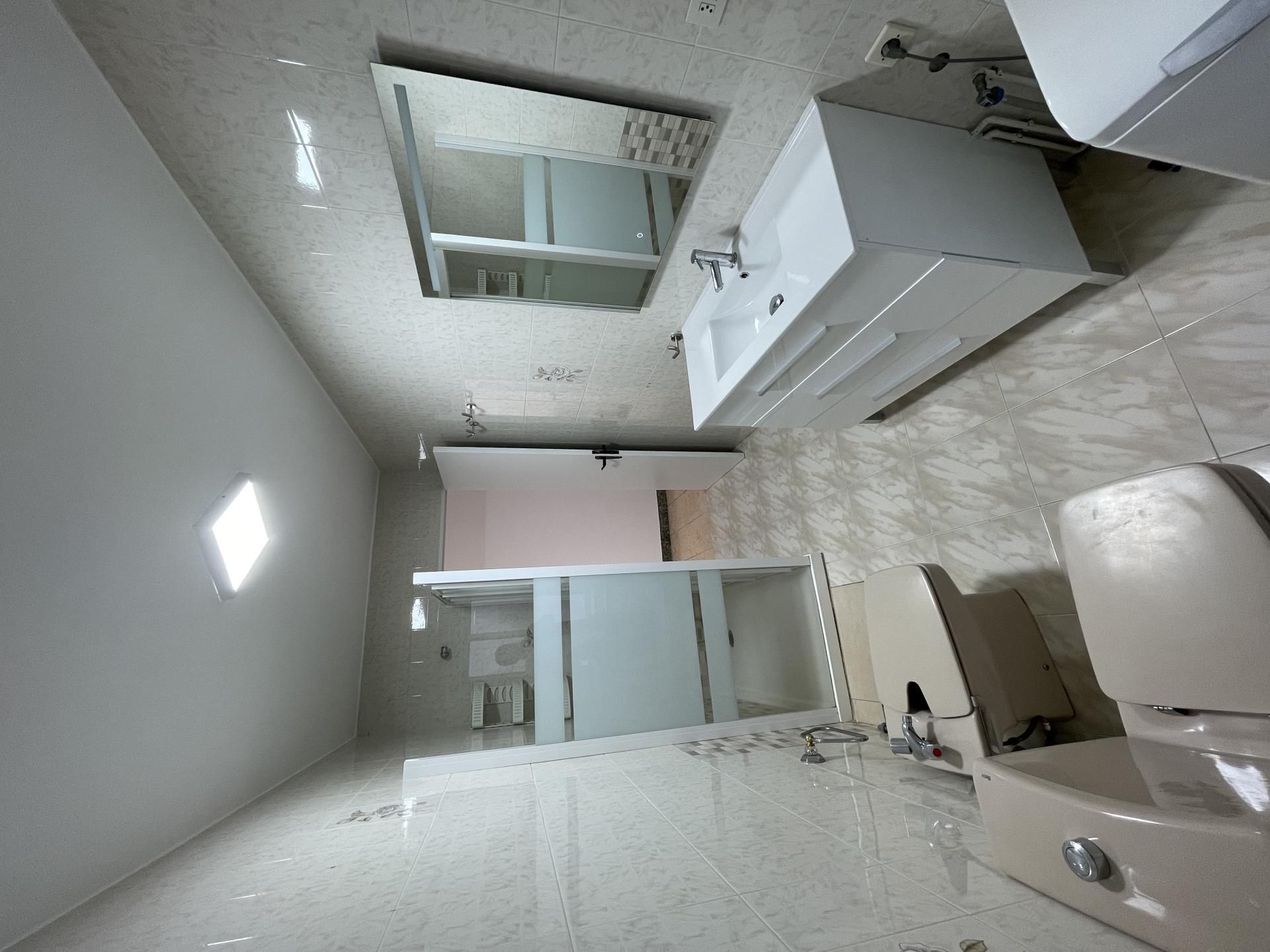 Piso en  Rúa de San Pedro de Mezonzo 26 - Foto 13