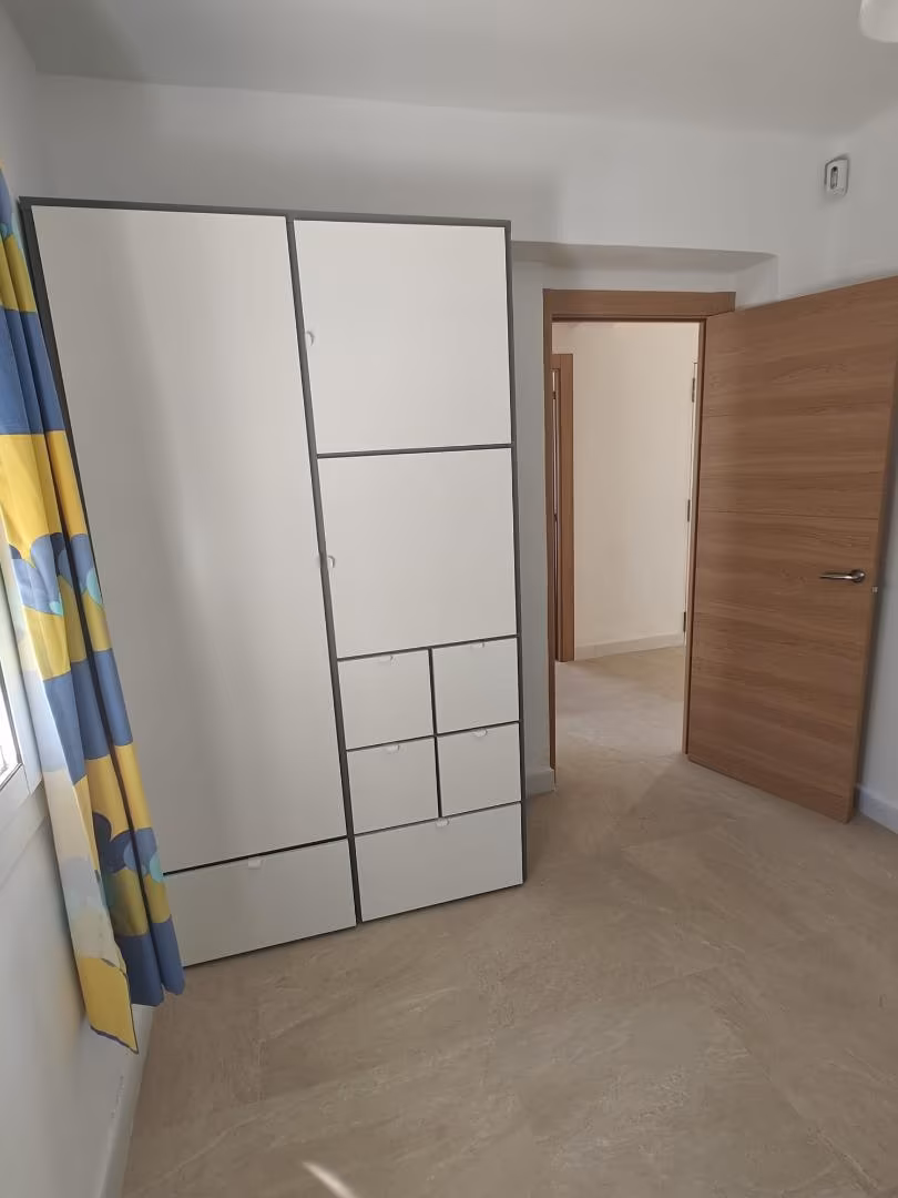 Piso en  Calle Reina Juliana 9 - Foto 3