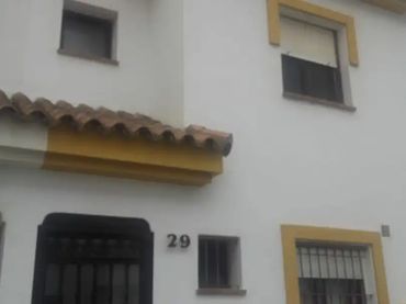 Casa adosada en  Calle Luis Ojeda Martin 29 - Foto 1