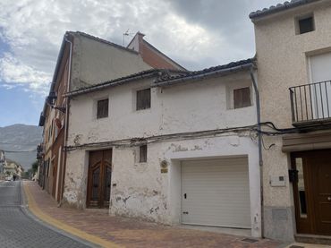 Casa adosada en  Carrer Sant Josep 54 - Foto 1