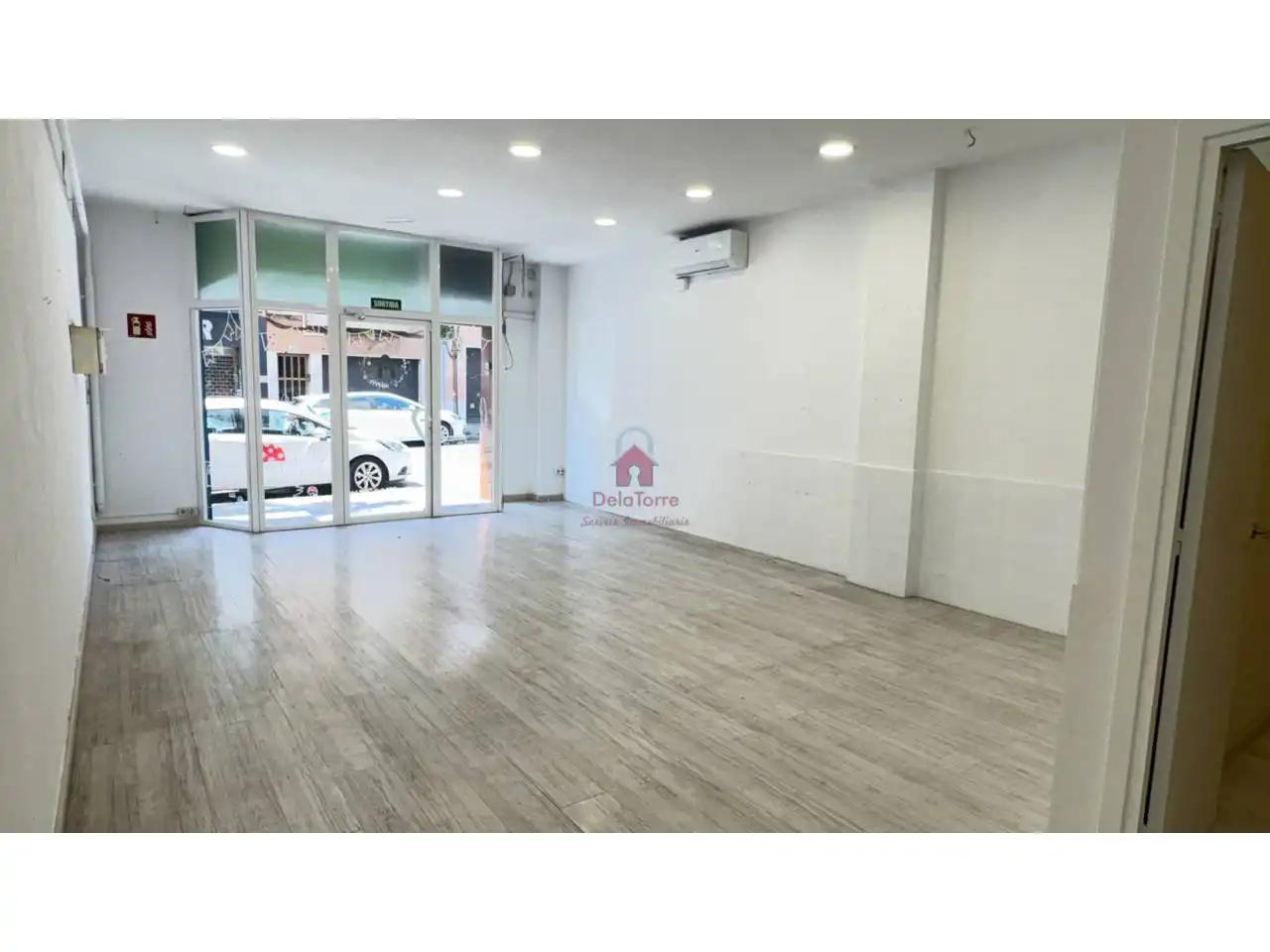 Local comercial en Terrassa - Foto 2