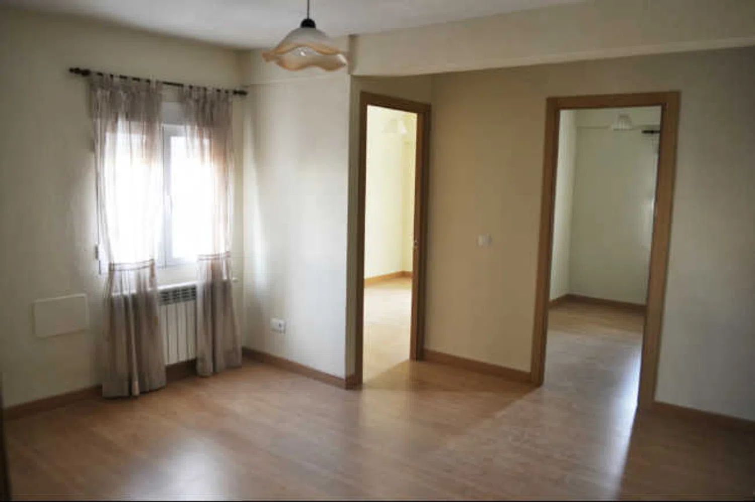 Piso en calle de Melchor Fernández Almagro, 86 - Foto 1