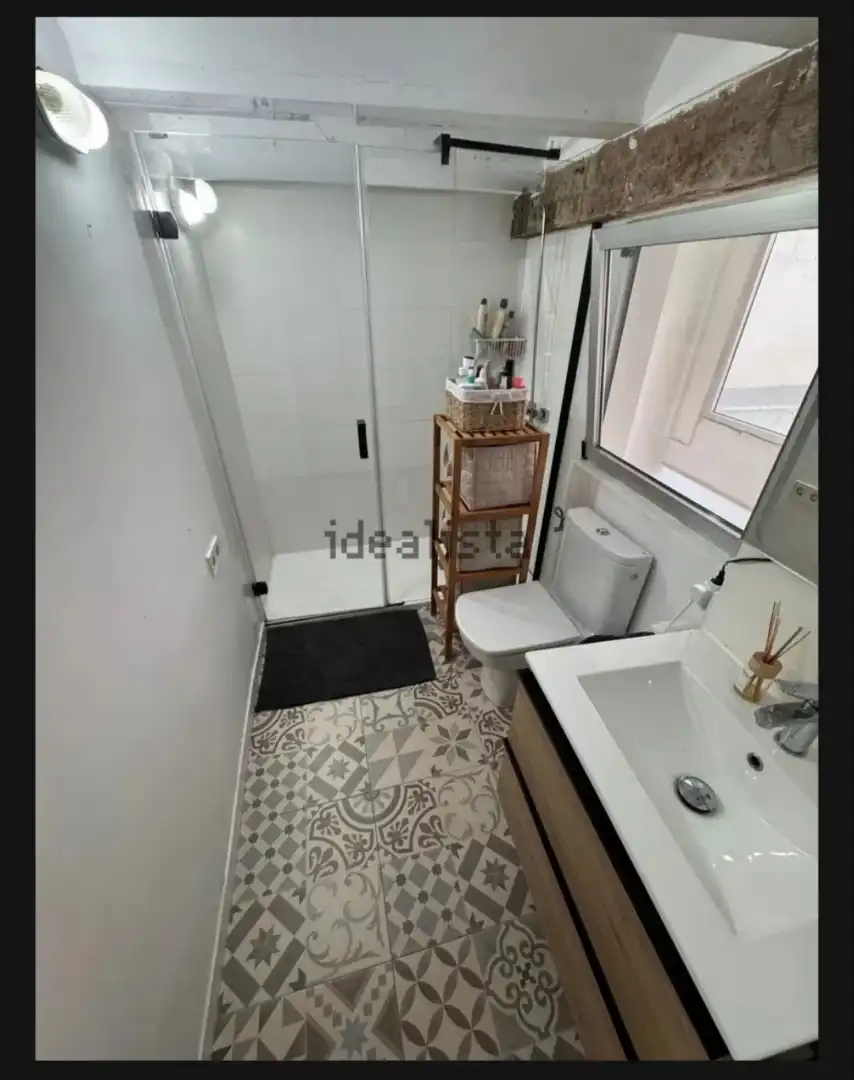 Piso en  Carrer d'Oriola 54 - Foto 12