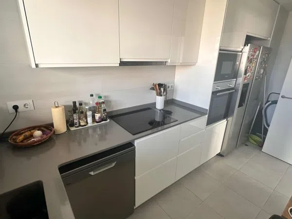 Piso en La Catalana - Foto 5