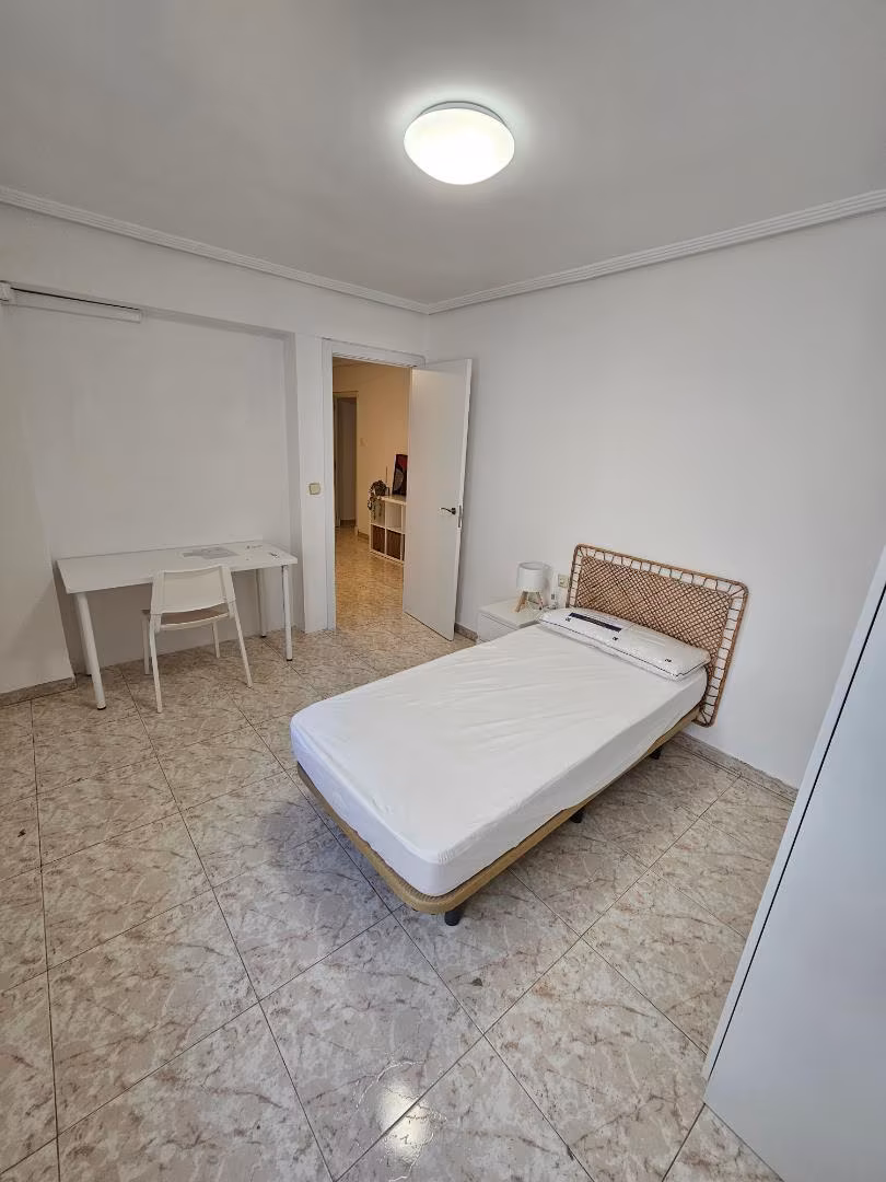 Piso en  Avinguda del Cardenal Benlloch 59 - Foto 3