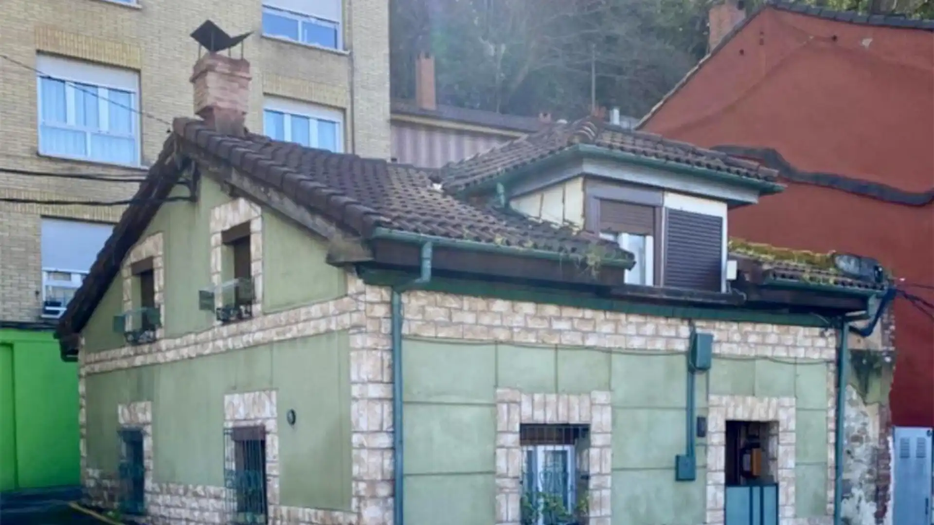 Chalet en  Plaza la Constitución 4 - Foto 1