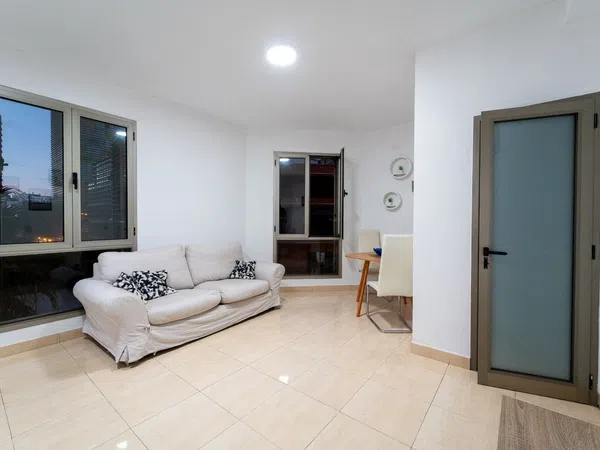 Piso en calle Gomera, 9