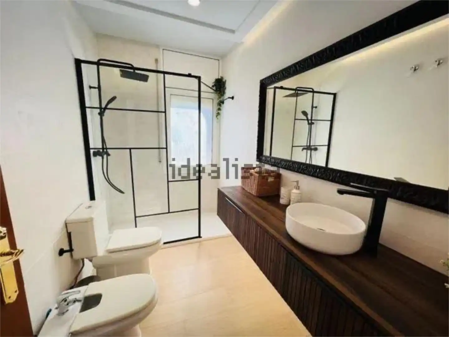 Chalet en  Carrer de Blanes 10 - Foto 3