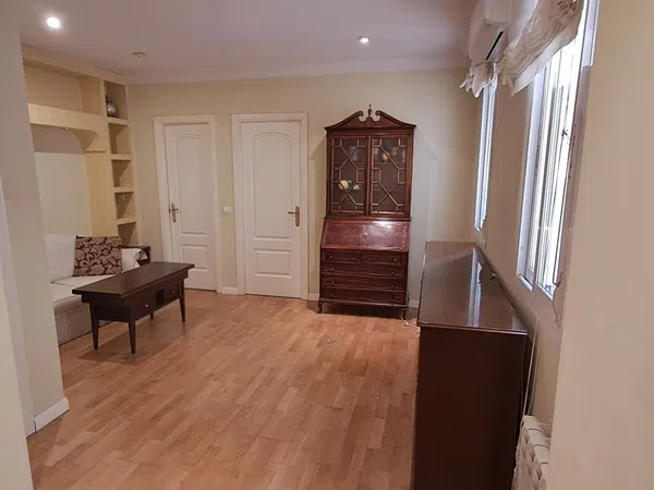 Piso en avenida Menéndez Pelayo, 42