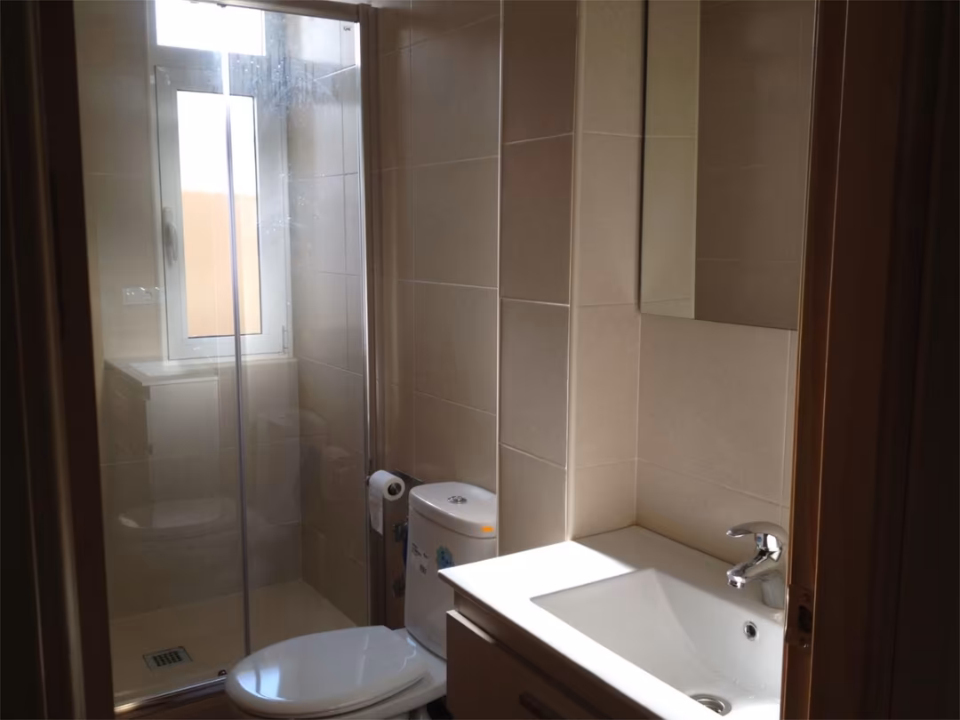 Piso en  Calle Alcalde Aparicio y Marín 6 - Foto 2