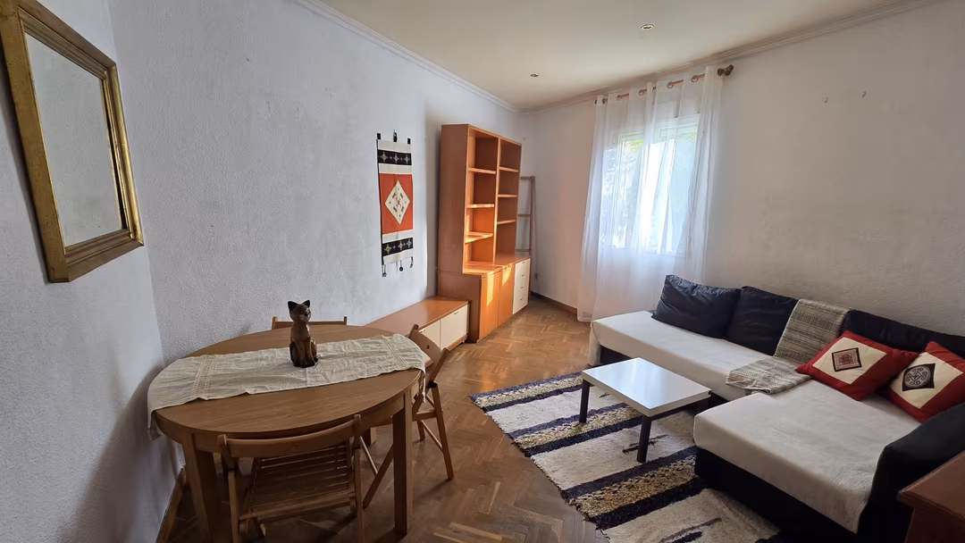 Piso en  Calle de Eugenio Sellés 38