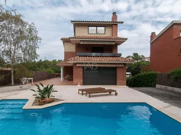 Chalet en Sant Cugat del Vallès - Foto 1