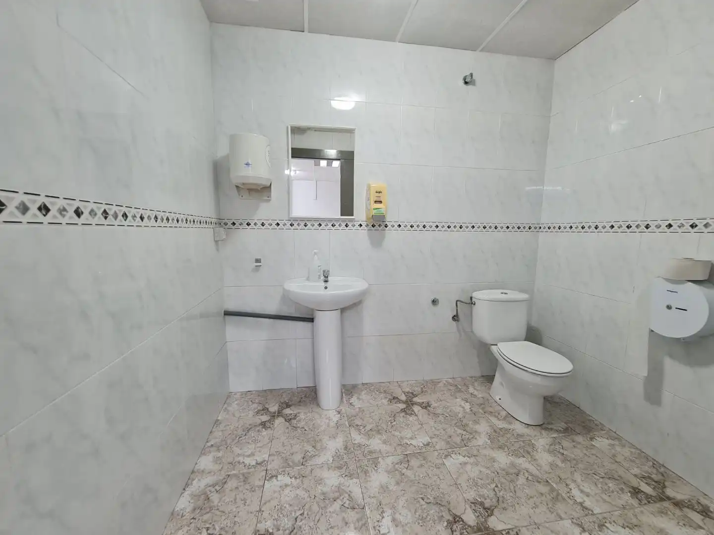Local comercial en  Carrer Jacint Verdaguer 32 - Foto 62