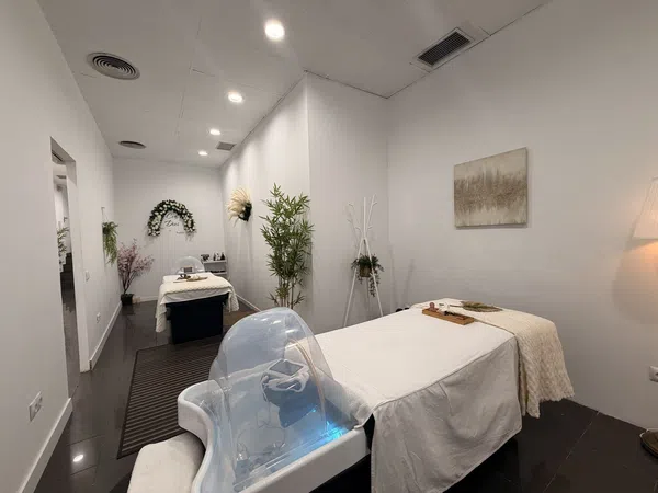 Local en Centro estético, spa en Calle de la Indústria, La Sagrada Família - Foto 1