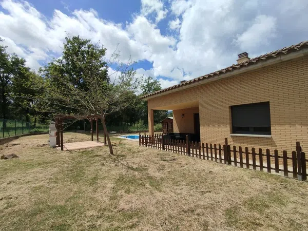 Casa o chalet independiente en Calle del Priorat, 6 - Foto 2