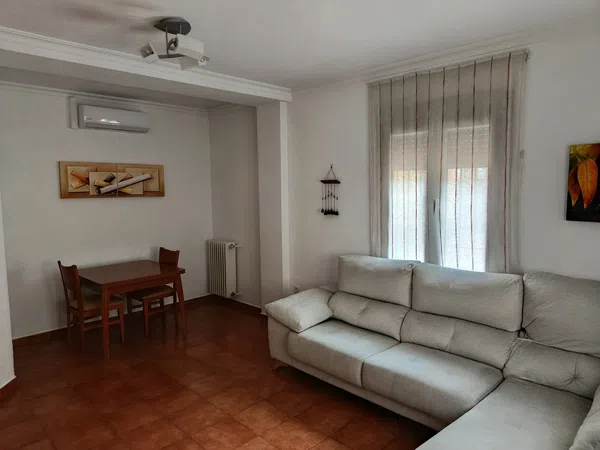 Chalet adosado en Avenida de los Reyes Católicos, 59 - Foto 2