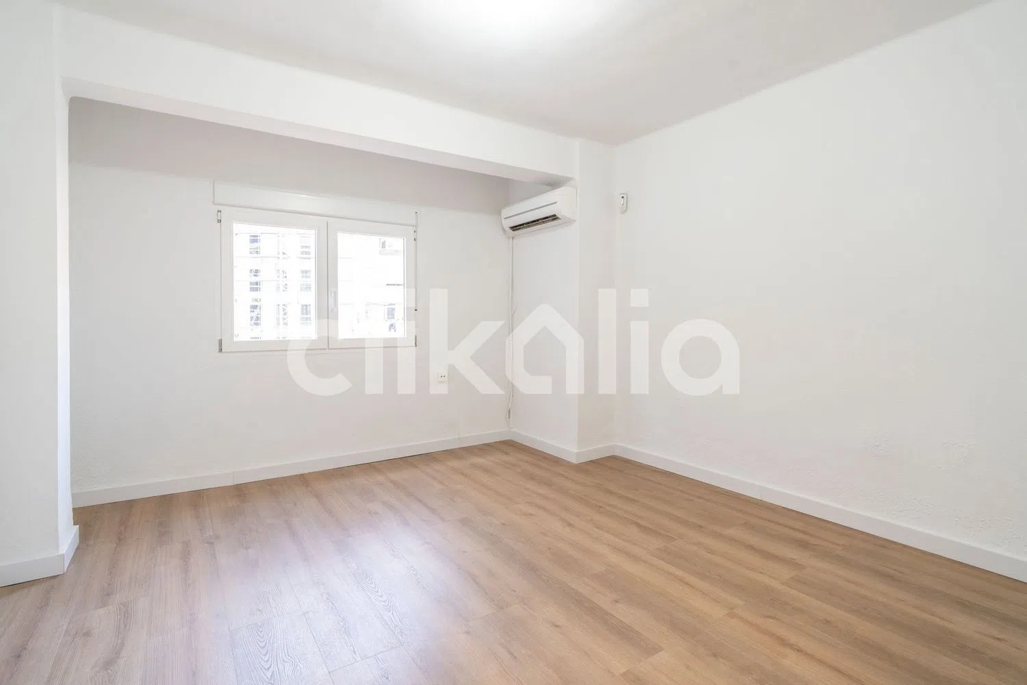 Piso en calle de Sant Joan Bosco - Foto 1