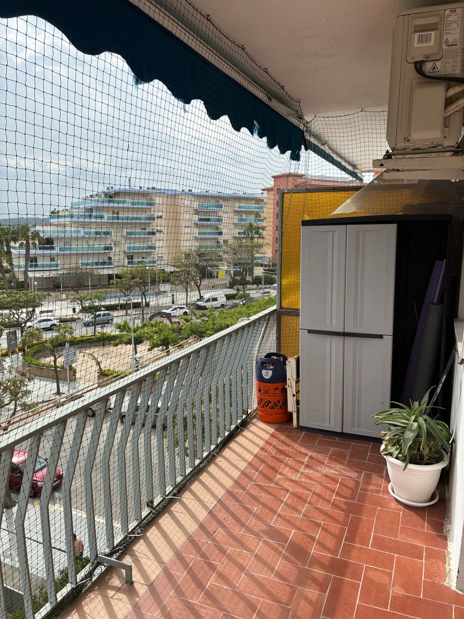 Estudio en Calle de Victòria dels Àngels, 27 - Foto 8