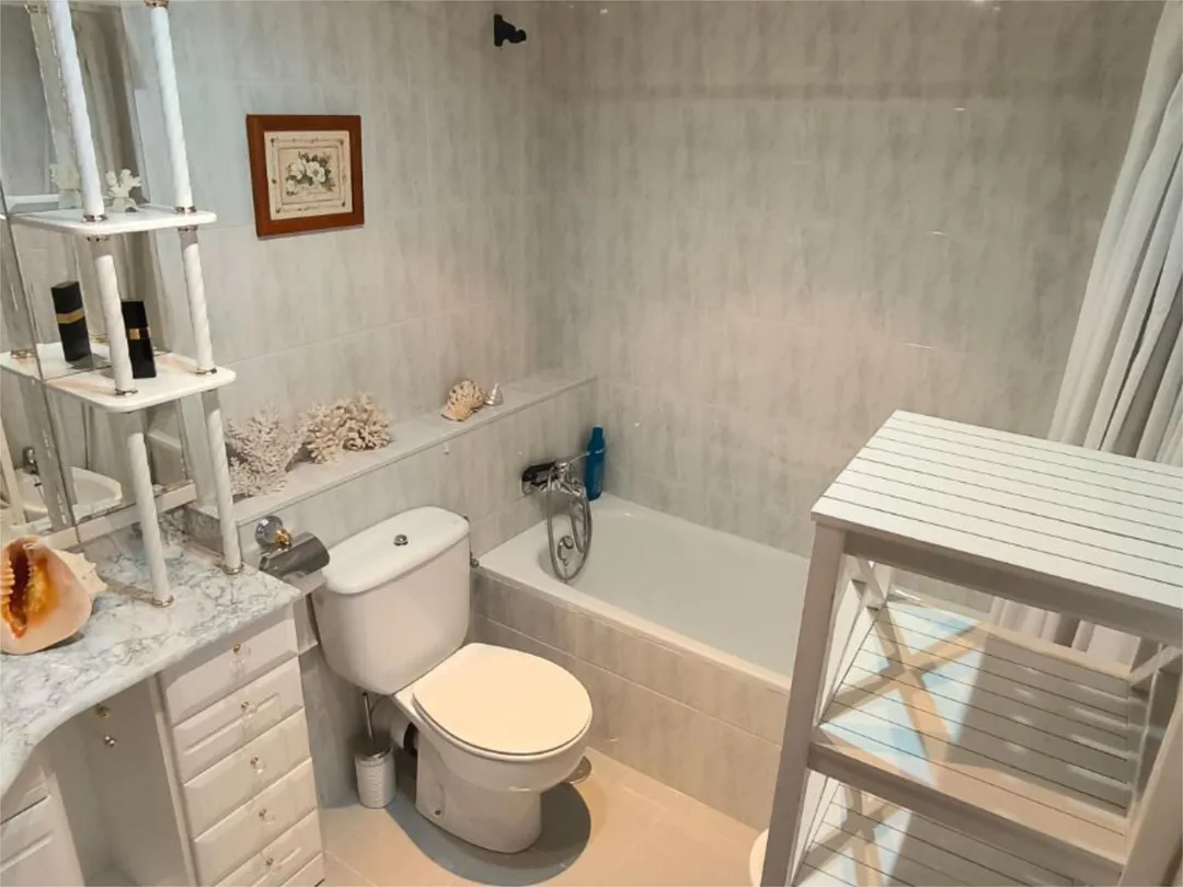 Casa adosada en  Calle Quiñones 34 - Foto 7