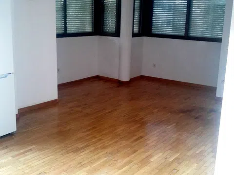 Estudio en calle de José del Hierro, 76