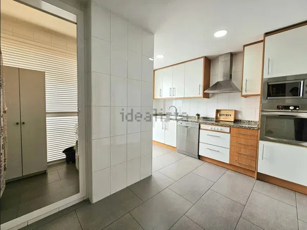 Piso en calle Vicente Alexandre, 16